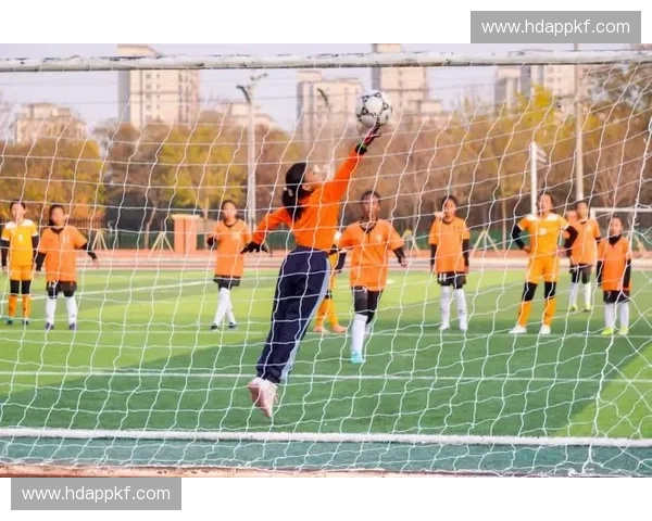 十年绿茵风云回顾全球足球赛场激战荣耀与传奇瞬间全景纪实大展现
