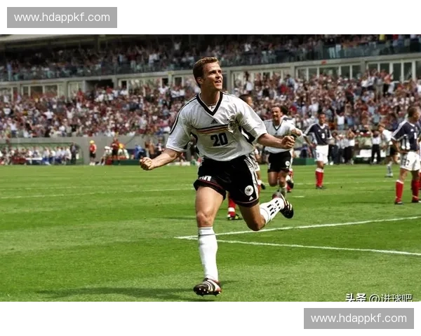 世界杯历史上的经典头球时刻与进球分析 世界杯历史上的经典头球时刻与进球分析